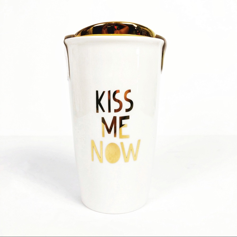 CLOSET CLOSING Ceramic Kiss Me Travel Beverage Mug
